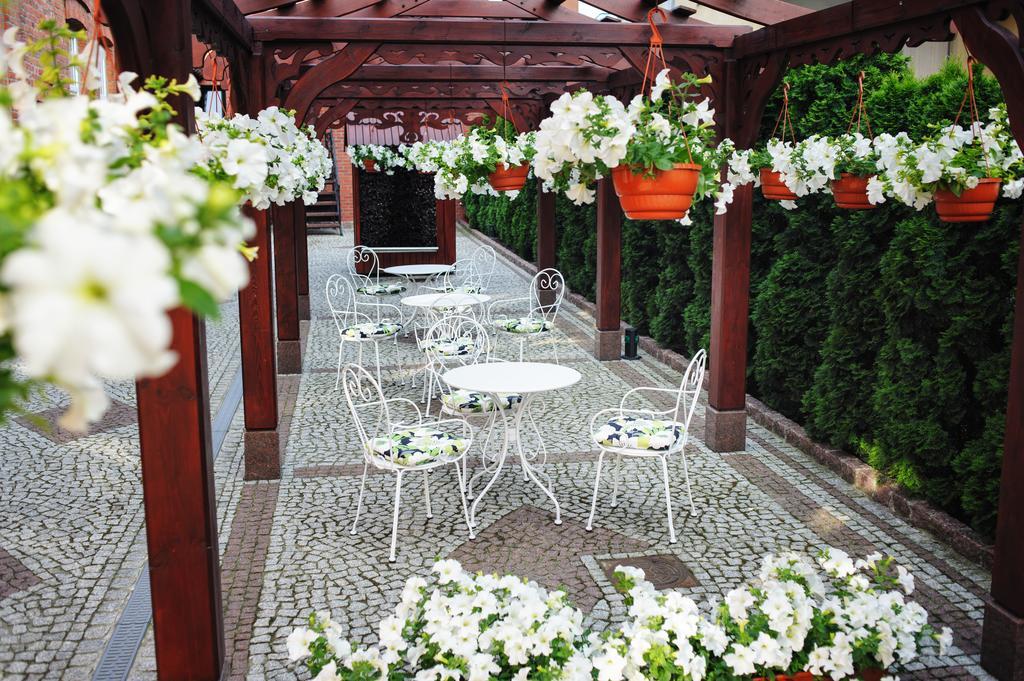 Hotel Kopernik Цехоцинек Экстерьер фото