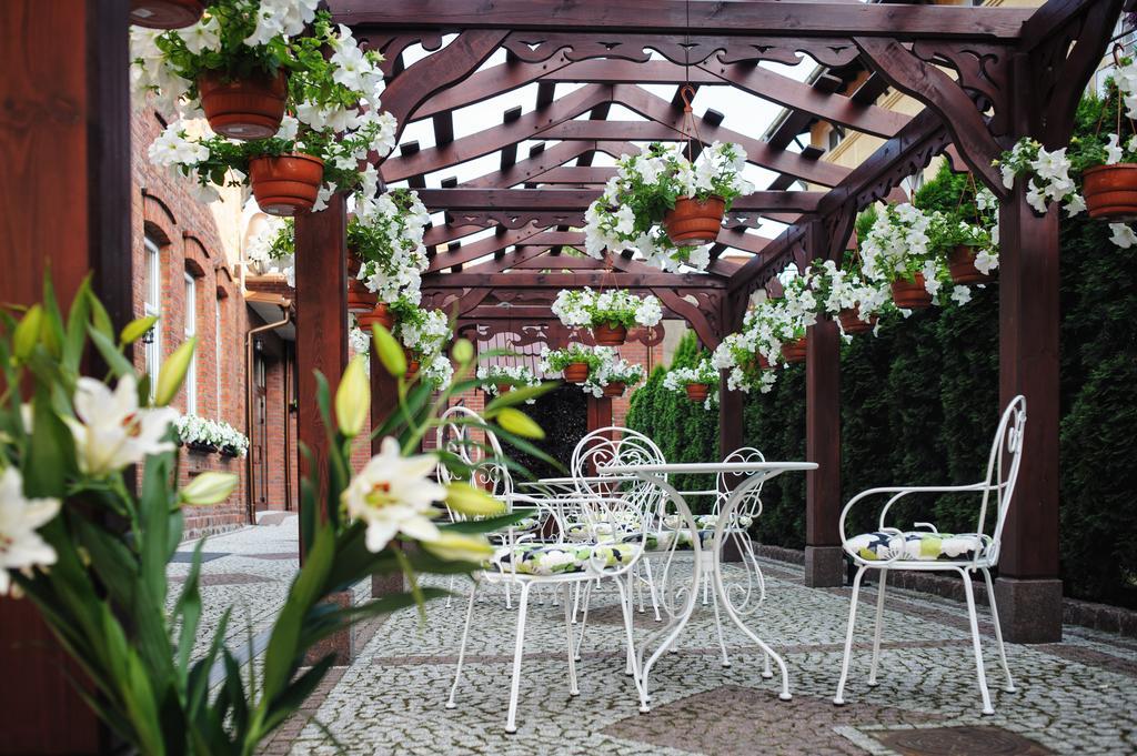 Hotel Kopernik Цехоцинек Экстерьер фото