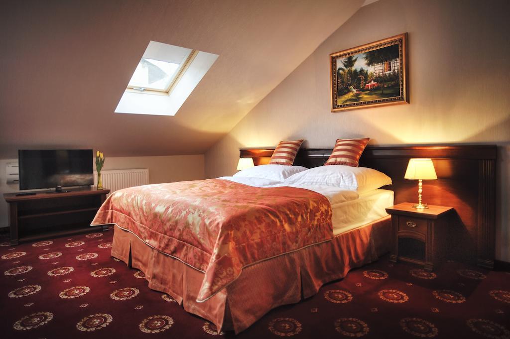 Hotel Kopernik Цехоцинек Номер фото