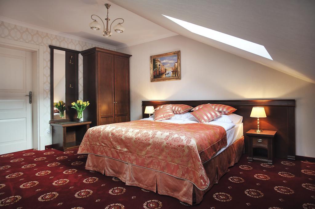 Hotel Kopernik Цехоцинек Номер фото