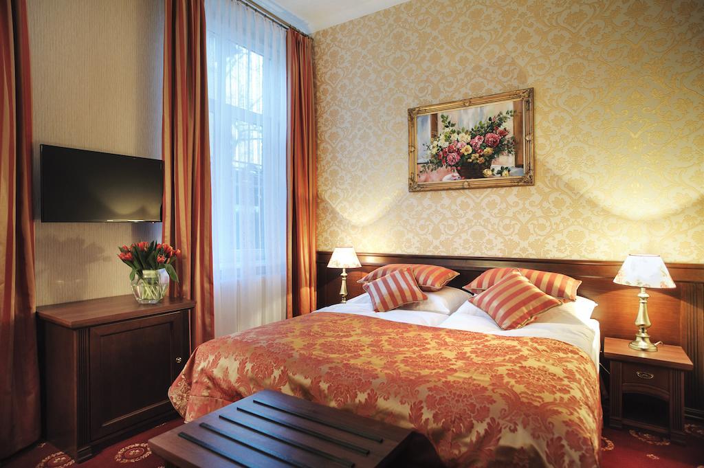 Hotel Kopernik Цехоцинек Номер фото